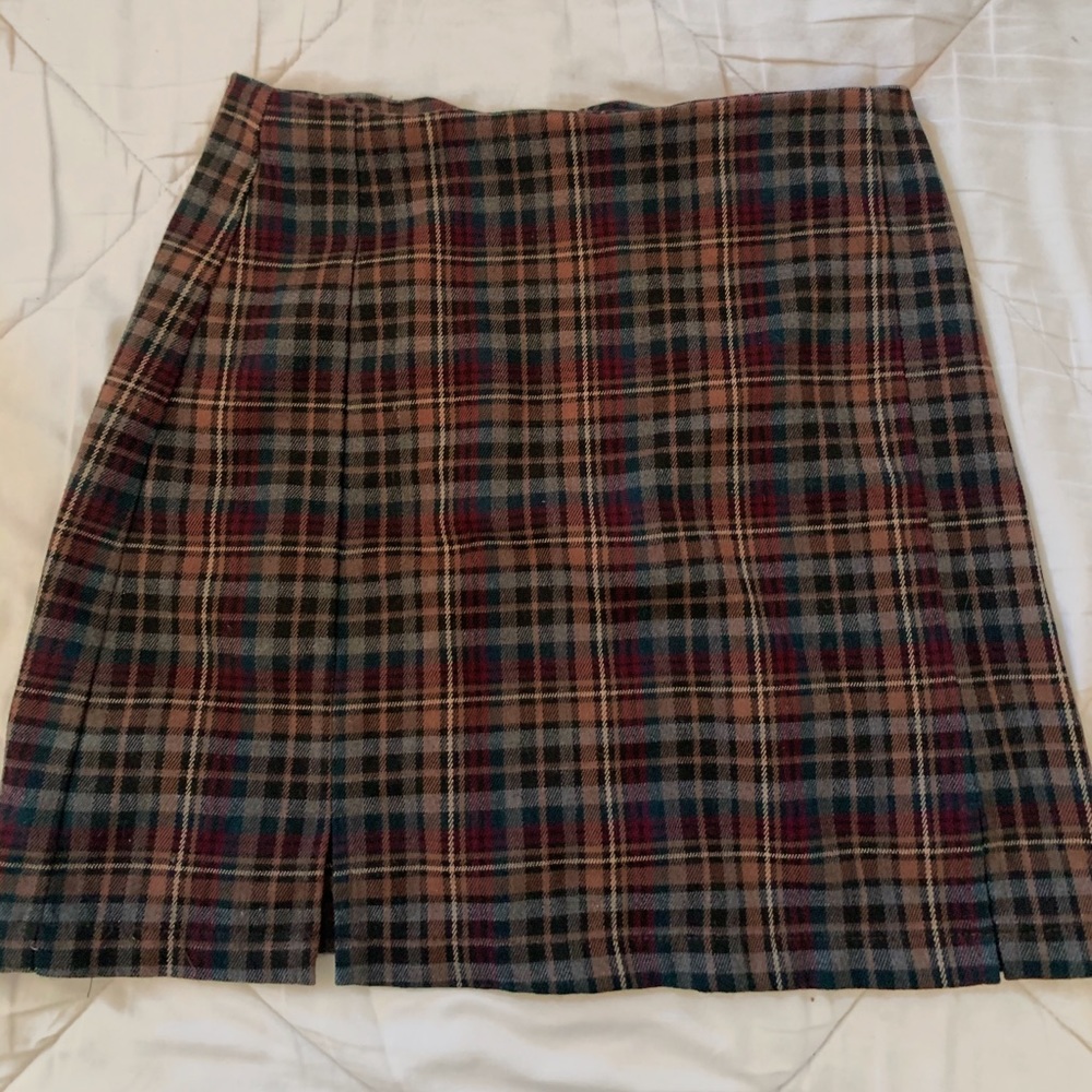 BRANDY MELVILLE SKIRT